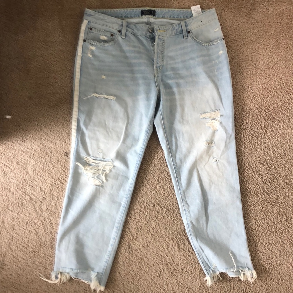 Abercrombie & Fitch low-waisted jeans